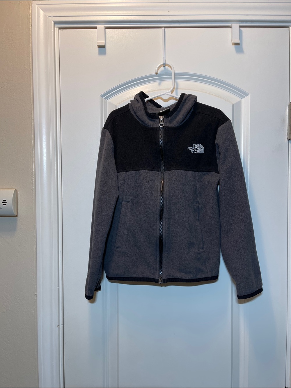 The North Face Kids Two-Tone Gray & Black Fleece Jacket